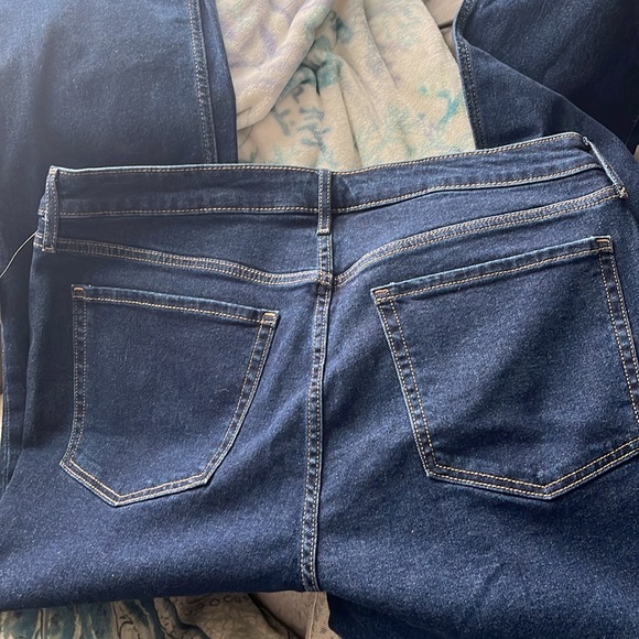 NET Kicker boot cut jeans - Picture 4 of 5